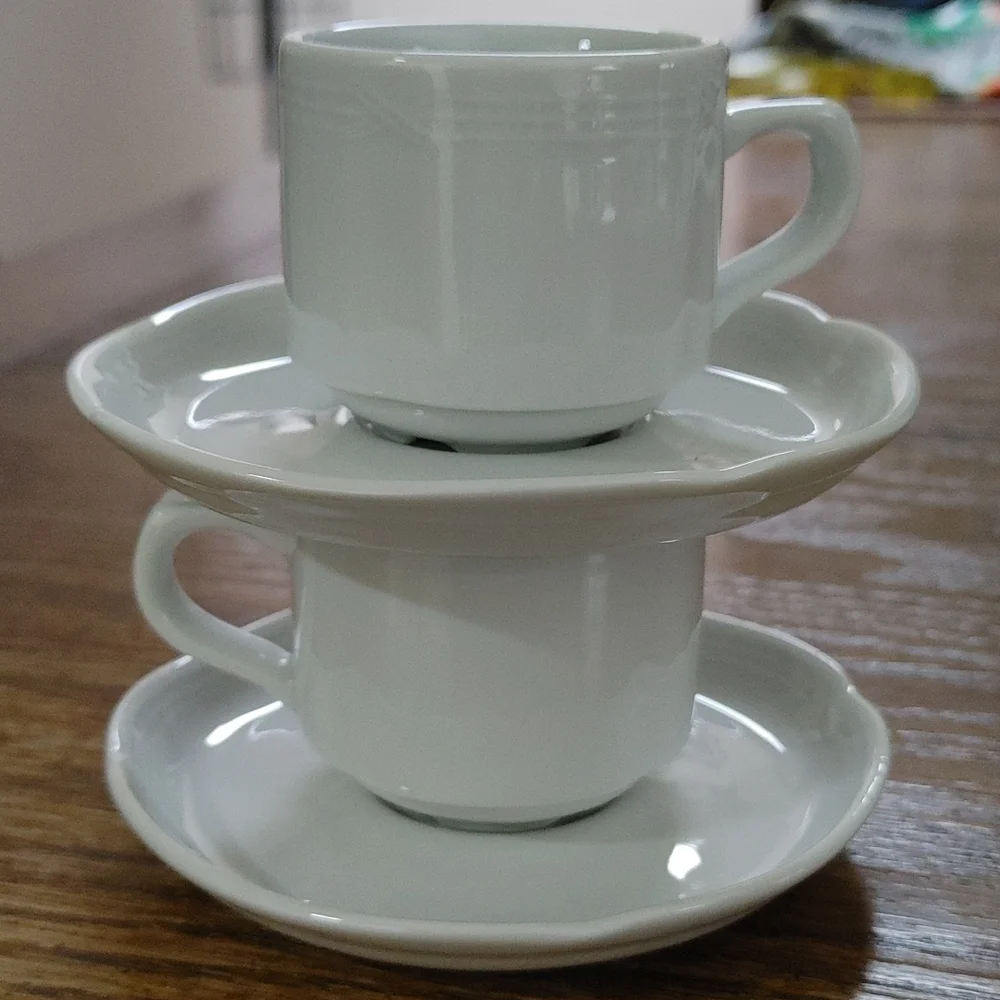 Vintage 4 Pcs White Bareuther Bavaria Demitasses Cup & Saucer